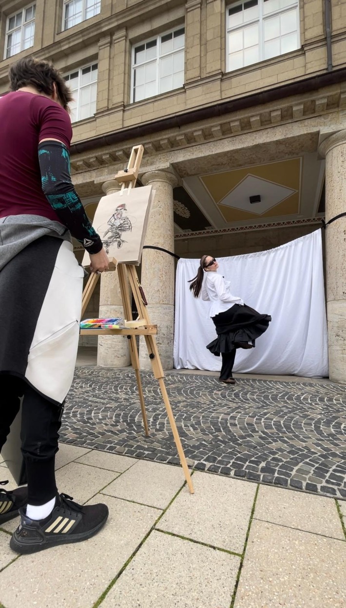 Presseeinladung: AMD Akademie Mode & Design wird mit Kunstprojekten Teil des Sommerfests und der Max-Pechstein-Finissage im Museum Wiesbaden