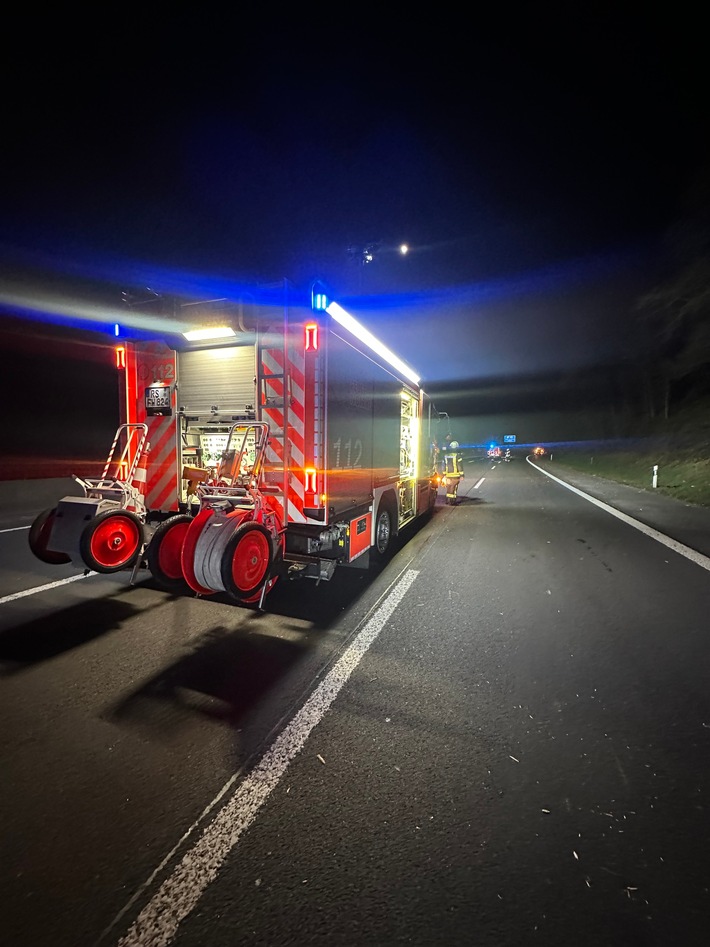 FW-RS: Vollsperrung der BAB A1 Fahrtrichtung Köln