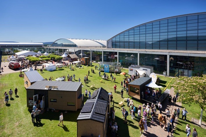 Kleine Häuser, große Ideen: NEW HOUSING - Europas größtes Tiny House Festival - vom 30. Juni bis 2. Juli in der Messe Karlsruhe