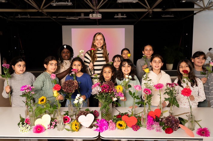 Miss Germany Kira Geiss stärkt junge Mädchen: Workshops im Dortmunder "Stern im Norden" fördern Selbstbewusstsein und Medienkompetenz