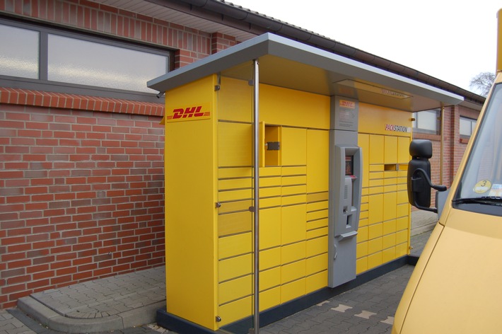 POL-HI: Unbekannte Täter brechen das Automatengehäuse einer "DHL-Packstation" in Hildesheim-Steuerwald  auf - Diebesbeute: 8 Postpakete bislang unbekannten Inhalts