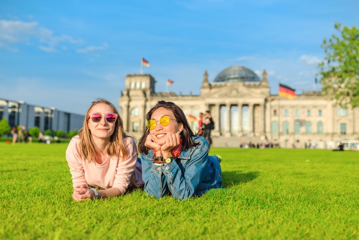 Sommer-Feeling 2023 in Deutschland / Berlin beliebtestes Reiseziel bei ausländischen Gästen