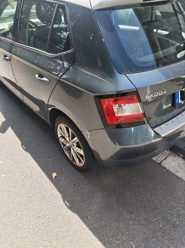 POL-PDPS: Fahrerflucht - Polizei bittet um Hinweise