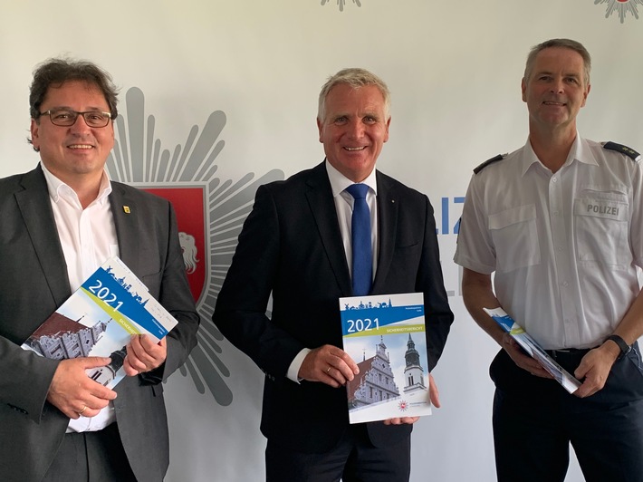 POL-LG: Polizeidirektion Lüneburg stellt den ersten gemeinsamen Sicherheitsbericht mit der Polizeiinspektion Celle vor