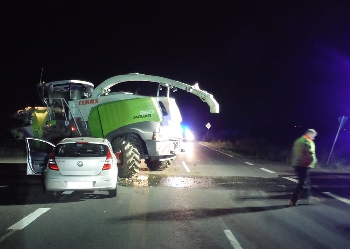 POL-DN: Unfall beim Überholvorgang - keine Verletzten