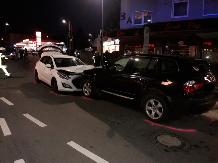 FW-BO: Verkehrsunfall in Eppendorf