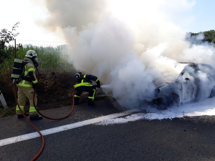 FW-Dorsten: Erneuter PKW Brand am Nachmittag