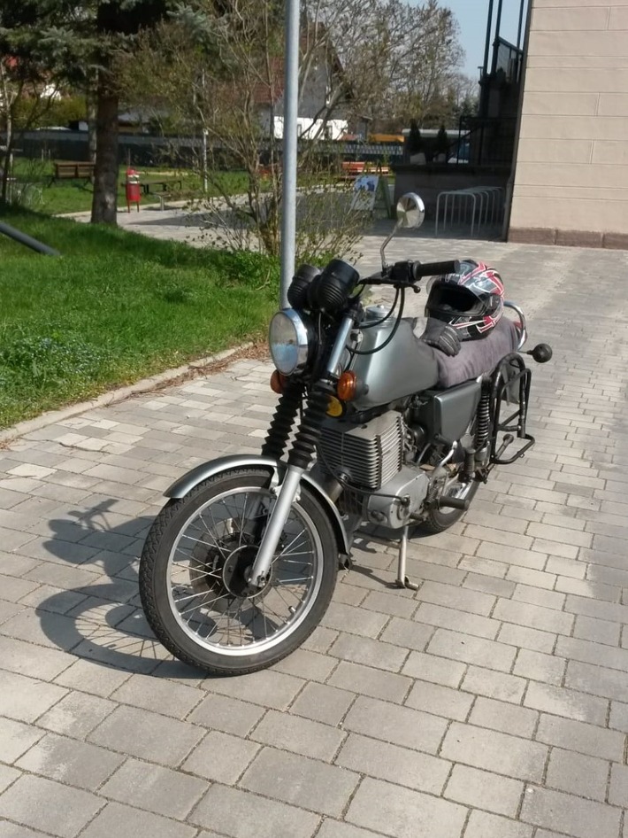 LPI-EF: Motorrad und Gartengeräte gestohlen