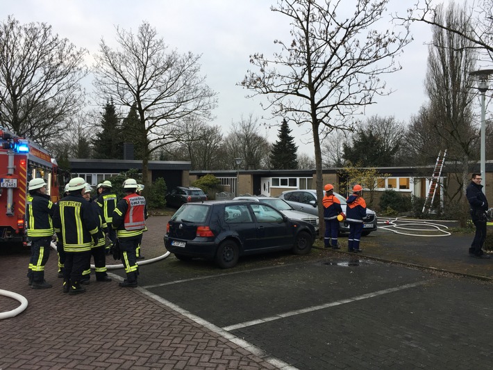 FW-Erkrath: Brand in einem Einfamilienhaus