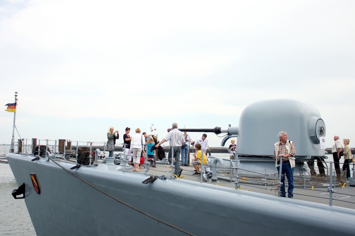 Deutsche Marine - Bilder der Woche: Die Marine lädt ein - beim "Tag des offenen Stützpunkts" gibt es viel zu bestaunen