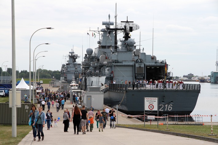 Willkommen Neugier: "Tag der Bundeswehr" in Wilhelmshaven