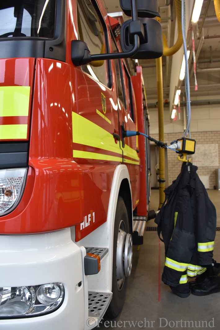 FW-DO: 22.02.2021 - FEUER IN MARTEN Küchenbrand in einem Mehrfamilienhaus