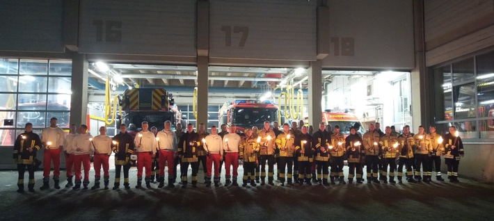 FW Bremerhaven: Feuerwehr Bremerhaven trauert um Augsburger Feuerwehrmann