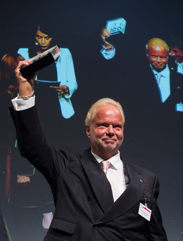 Syntellix AG verklagt Jürgen Fitschen auf 68 Millionen Euro Schadensersatz wegen vorsätzlicher sittenwidriger Schädigung und Verletzung aktienrechtlicher Treuepflichten