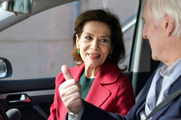 Das Erste: "Lang lebe die Königin": Triumph einer großen Diva 6,01 Millionen sehen den letzten Film mit Hannelore Elsner im Ersten