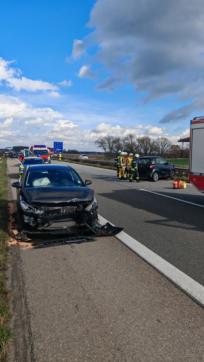 POL-PDLD: Auffahrunfall führt zur Autobahnsperrung