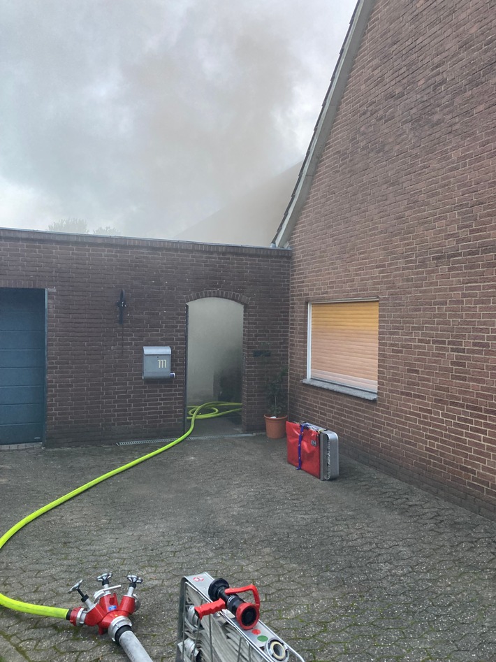 FW Bocholt: Zwei Einsätze am frühen Mittochmorgen für die Feuerwehr