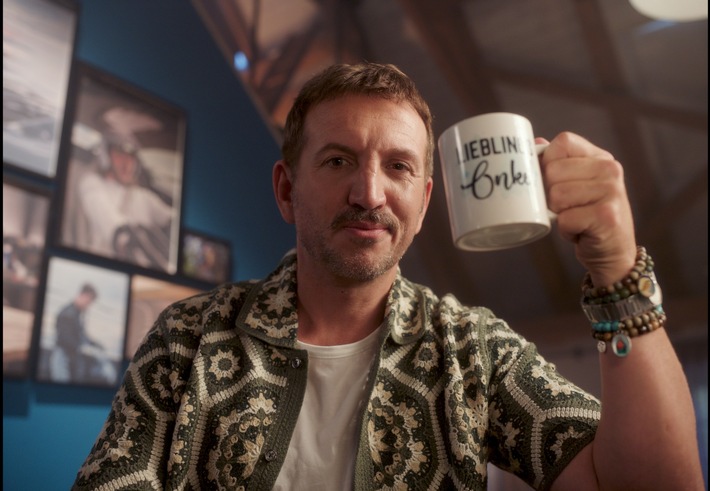 Coole Socke statt Socken unterm Baum: Jochen Schweizer macht den lässigen Onkel zum Geschenke-Champion