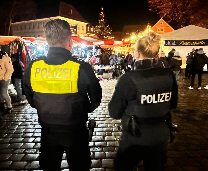 POL-HI: Polizei zeigt Präsenz auf dem Alfelder Weihnachtsmarkt