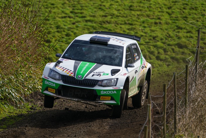 &#039;Tanz auf dem Vulkan&#039; für SKODA Rallye-Champions Kreim/Christian zum EM-Auftakt (FOTO)