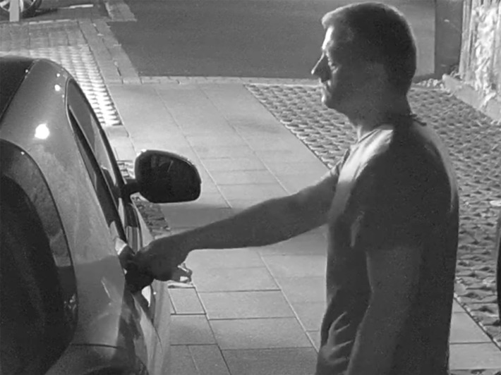 POL-BN: Foto-Fahndung: Versuchter Diebstahl aus Kraftfahrzeugen - Wer kennt diesen Mann?