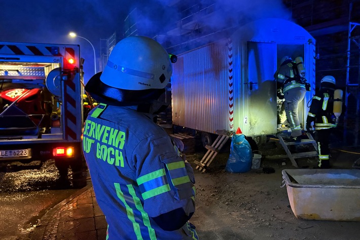 Feuerwehr Goch: Akku löst Feuer in Bauwagen aus