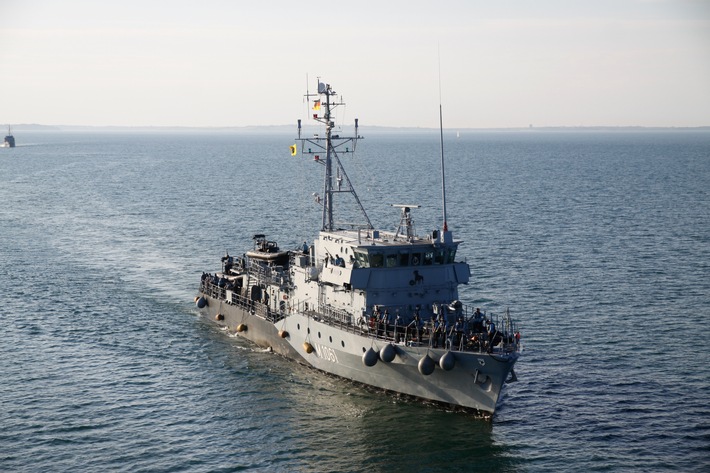 Minentauchereinsatzboot &quot;Rottweil&quot; verlässt Kiel für NATO-Einsatz
