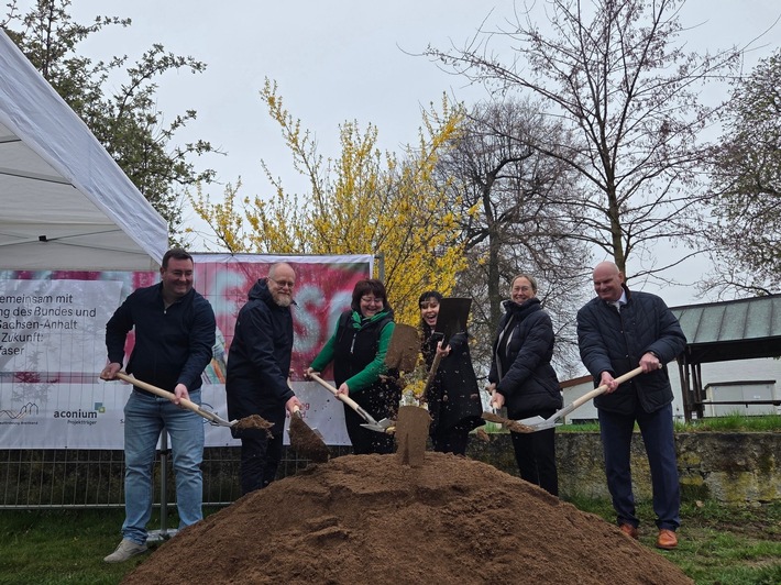 Telekom startet den geförderten Glasfaserausbau des Saalekreises in Querfurt/Gatterstädt