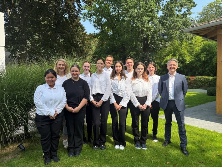 BWH Hotels: 65 Jahre Ausbildung: 13 Azubis starten bei Familie Bock in Hannover