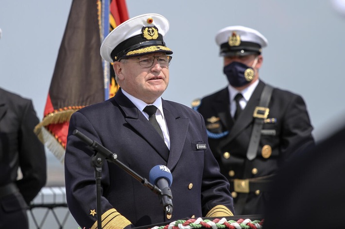 45 Jahre im Dienste der Marine: Befehlshaber Flotte nimmt Abschied