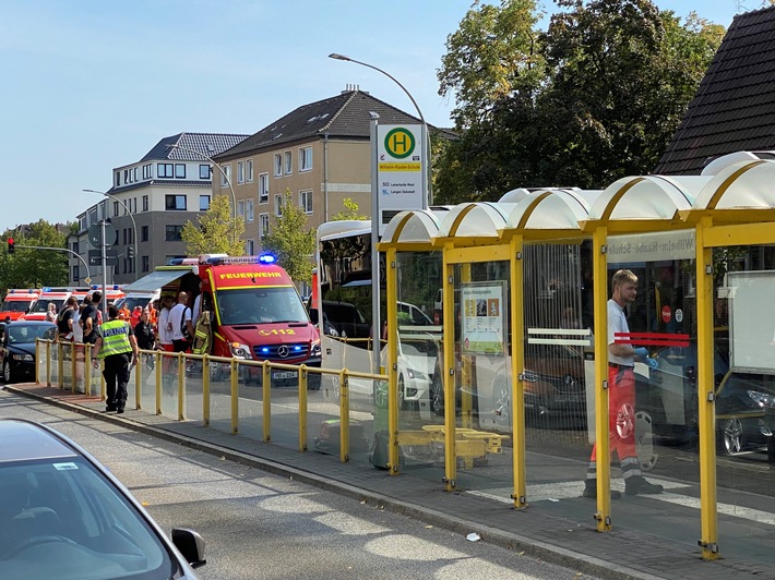 FW Bremerhaven: Einsatzreicher Nachmittag für die Feuerwehr Bremerhaven