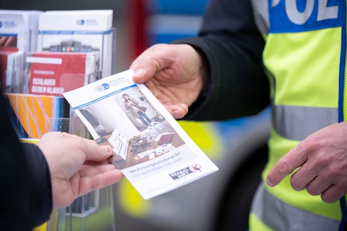 POL-RE: Waltrop: Informationsstand der Polizei gegen Wohnungseinbruch