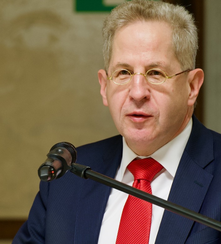 Explosion der Messerstechereien - Maaßen für Liberalisierung des Waffenrechts