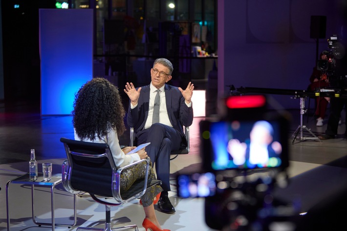 „ttt Talk“: Kulturstaatsminister Weimer kündigt „Milliarden-Impuls“ für deutsche Filmbranche an