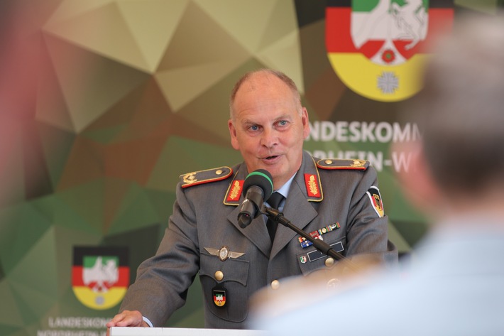 Brigadegeneral Müller: "Wir müssen wehrhaft und stark sein" / Großer Zuspruch beim Jahresempfang des Landeskommando Nordrhein-Westfalen in Düsseldorf