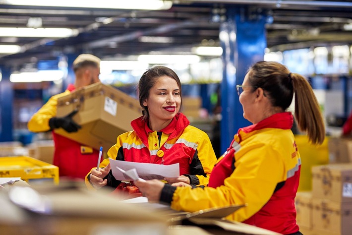 PM: DHL wird auch 2025 im Gartner® Magic Quadrant™ Report für Third-Party-Logistics als Leader ausgezeichnet / PR: DHL Recognized as a Leader in the 2025 Gartner® Magic Quadrant™ for Third-Party Logistics