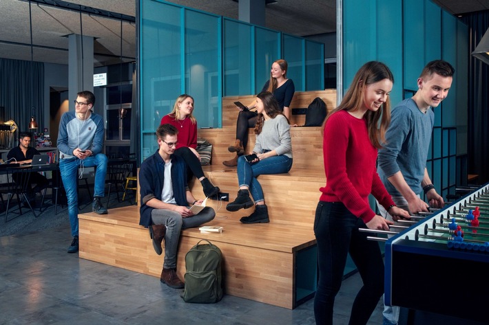 Besser verreisen als zuhause frieren: a&o Hostels schenkt Berliner Schülern zwei Klassenfahrten nach Leipzig