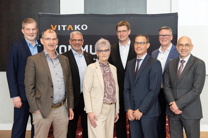 VITAKO Mitgliederversammlung: Fokus auf Cybersicherheit mit Bundeswehr-Vorträgen & Panel. Vorstandswahlen - neuer Vorstandsvorsitzender Sören Kuhn & geschäftsführender Vorstand Lars Hoppmann gewählt