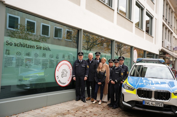 POL-HN: Das Polizeipräsidium Heilbronn informiert in der Heilbronner Innenstadt zum Einbruchschutz, Einweihung Schaufenster KOD Gebäude