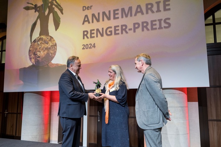 „Solidarität ist immer konkret“: ASB verleiht Annemarie-Renger-Preis 2024 an den Verein Neuland gewinnen e. V.