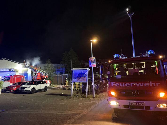 FW Osterholz-Scharm.: Dachstuhlbrand