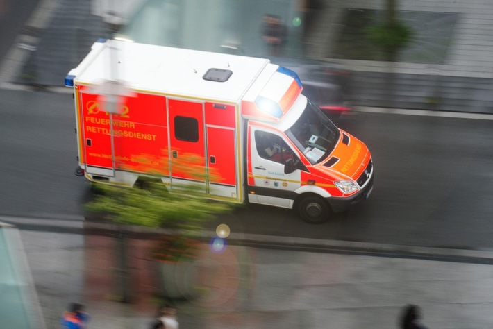 FW-BO: Verkehrsunfall mit 3 verletzten Personen in der Bochumer-Innenstadt
