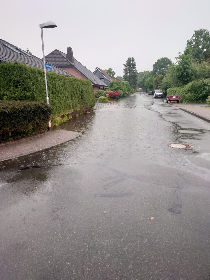 FFW Schiffdorf: Starkregen sorgt für Einsätze in Sellstedt
