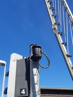 BPOL-FL: Westerhorn/Dauenhof - Akustische Warnanlagen am Bahnübergang verklebt - Bundespolizei sucht Zeugen