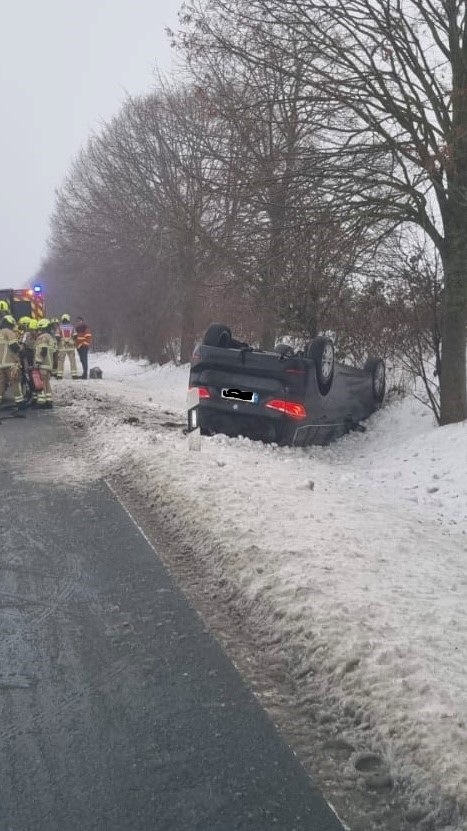 POL-WHV: Verkehrsunfall mit zwei leicht verletzten Personen