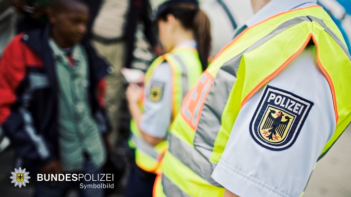 Bundespolizeidirektion München: Sexueller Übergriff im Hauptbahnhof München: 27-Jähriger attackiert sehbehinderte junge Frau