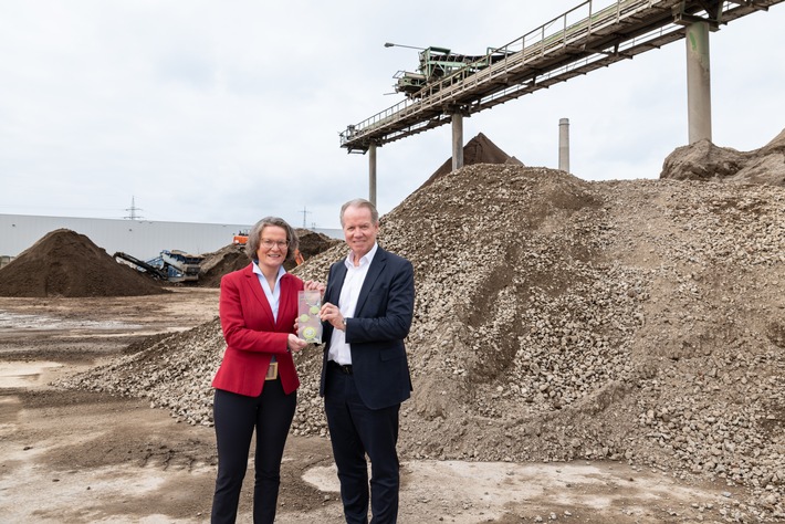 Besuch der NRW-Bauministerin: Gemeinsame Ziele für eine "Ressourcenwende jetzt" beim Bau