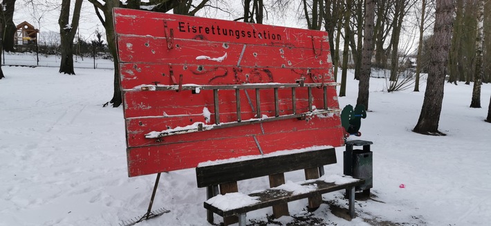 FW-WRN: Vorsicht auf Eisflächen im Werner Stadtgebiet