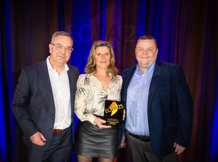 L’étiqueteuse DYMO® LetraTag 200B remporte le prix prestigieux « BUSINESS PRODUCT OF THE YEAR » et renforce ainsi l’essor de l’organisation intelligente
