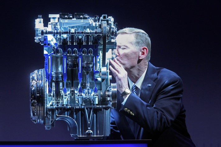 Ford 1,0-Liter-EcoBoost-Benzinmotor ist "International Engine of the Year 2013" - Preis zum zweiten Mal in Folge gewonnen (BILD)